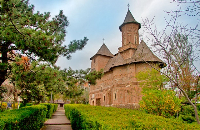 Biserica fortificată Precista din Galați și tunelurile care pleacă spre Dunăre | Romania Mama | Stiri | Administratie Publica | Anunturi | Joburi | Turism | Sport | Lifestyle | Divertisment