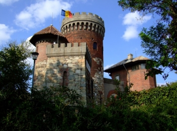 Castelul lui Vlad Tepes, o mostenire impunatoare!
