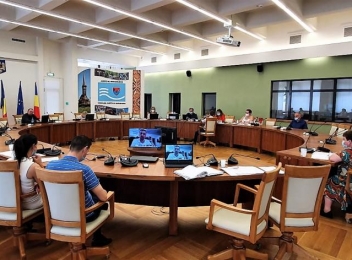 Întâlnire la Consiliul Județean Maramureș pentru dezvoltarea serviciilor sociale în județ