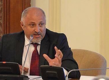 Senator de Botoșani: Fermierii vor fi despăgubiți pentru pagubele produse de secetă
