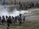 Autoritățile din SUA au folosit gaze lacrimogene împotriva imigranților