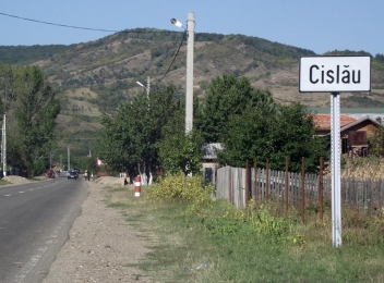 Primăria Cislău: A fost finalizată reabilitarea școlii gimnaziale din Scărișoara