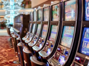Se majorează taxele la jocurile de noroc. Ce va face statul cu fondurile extra