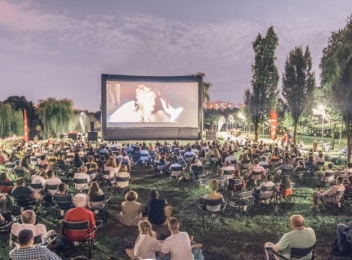 Până pe 11 septembrie, în Parcul Titan se vor putea viziona filme gratuit