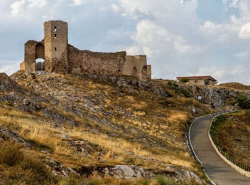 Fortăreața medievală Enisala - ultima cetate genoveză