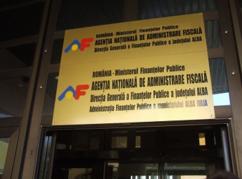 Nemulţumirile dau în clocot în Finanţele din Alba