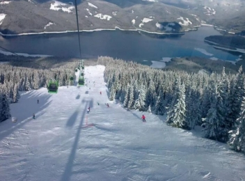 Transalpina Ski Resort și-a deschis pârtiile. Prețuri și program de funcționare