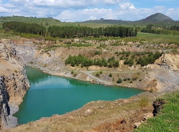Complexul geologic Racoșul de Jos, aspirant la titlul de geoparc UNESCO