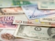  Euro şi dolarul scad la cursul BNR