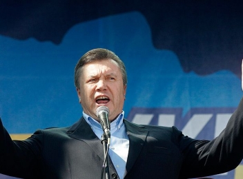 Statele Unite în discuţii cu Ucraina: Joe Biden i-a cerut lui Ianukovici să oprească “dictatura”