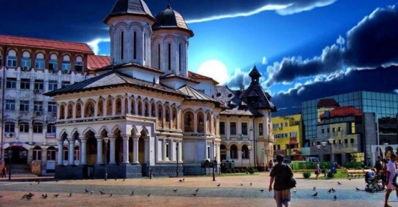 Catedrala Sfinții Voievozi din Târgu Jiu