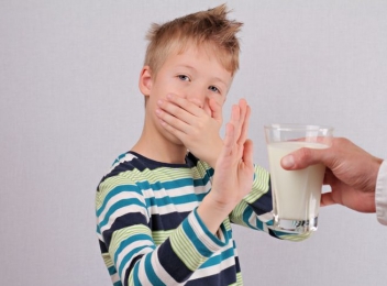 Ce alimente bogate în calciu să-i dai copilului dacă refuză laptele