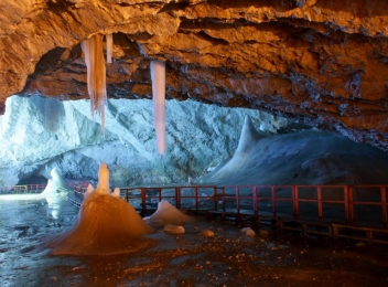 Ghețarul din Peștera Scărișoara poate fi vizitat mai ușor
