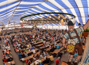 Mult îndrăgitul Festival Oktoberfest revine la Brașov în perioada 31 august-10 septembrie