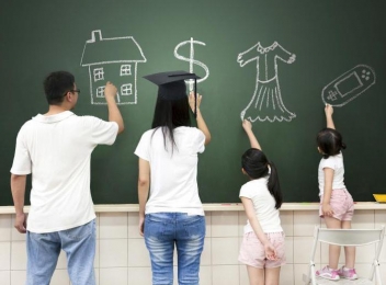 Sub 0,1% din veniturile unei familii reprezintă cheltuieli pentru educație