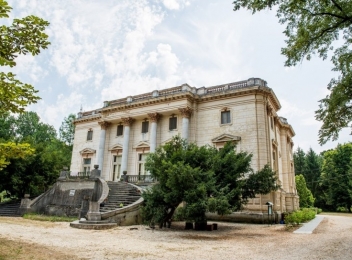 Palatul Mocioni-Teleki sau „Micul Trianon” de pe Valea Maramureșului
