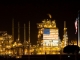 Arabia Saudită, amenințată să reducă producția de petrol