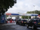 Benzinăriile din Marea Britanie se golesc în 24 de ore. Boris Johnson cere oamenilor să cumpere mai puțin