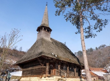 Biserica de lemn din Cehei, una dintre cele mai frumoase din Sălaj